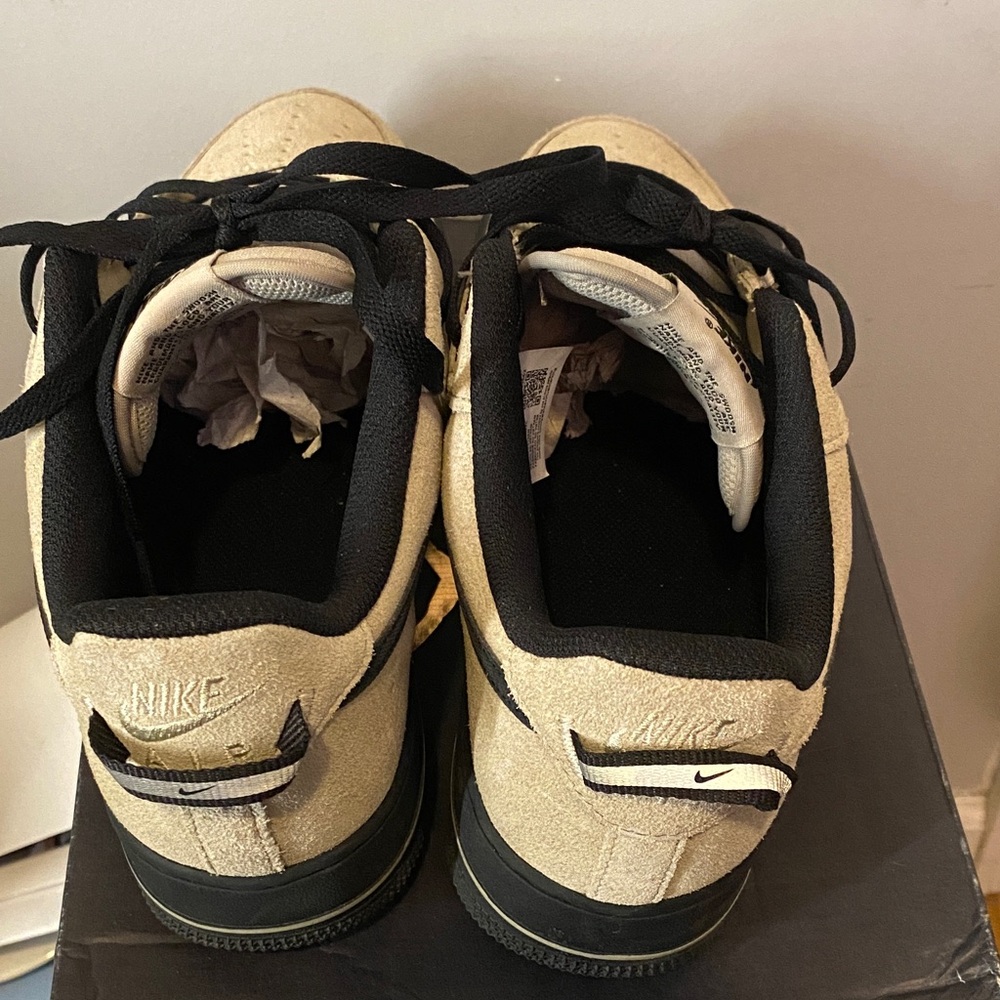 Nike Men's Shoes in Cream and Black